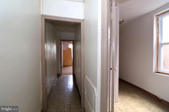 573 LINE ST, Camden, NJ 08103