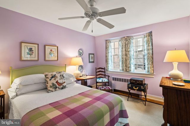 2136 SAINT JAMES ST, Philadelphia, PA 19103