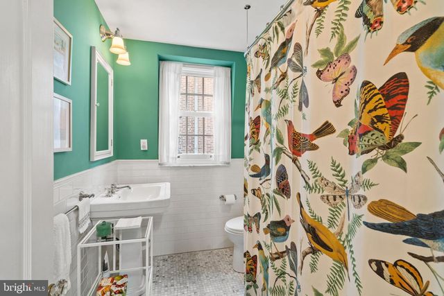 2136 SAINT JAMES ST, Philadelphia, PA 19103