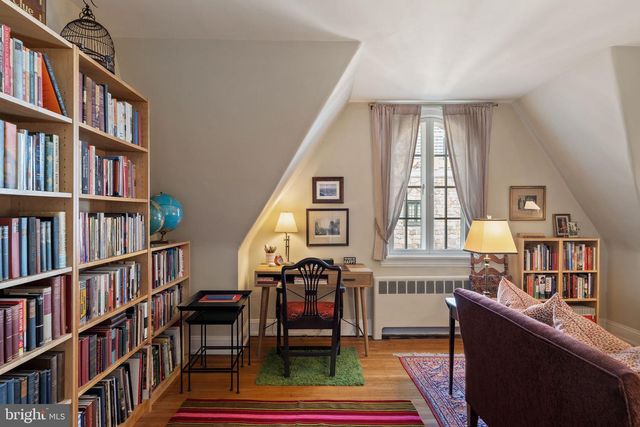 2136 SAINT JAMES ST, Philadelphia, PA 19103