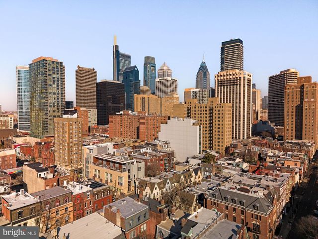 2136 SAINT JAMES ST, Philadelphia, PA 19103