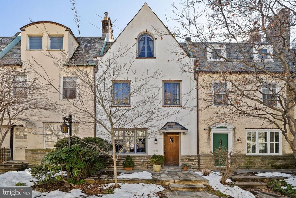 2136 SAINT JAMES ST, Philadelphia, PA 19103