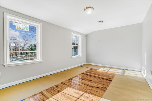 911 Hicksville Road, Far Rockaway, NY 11691