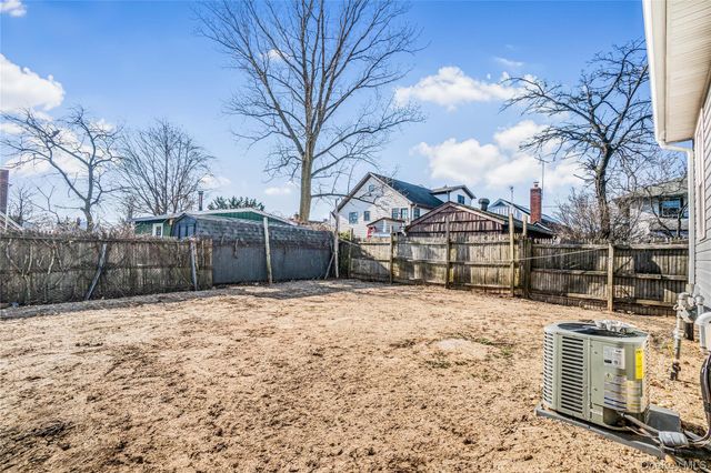 911 Hicksville Road, Far Rockaway, NY 11691