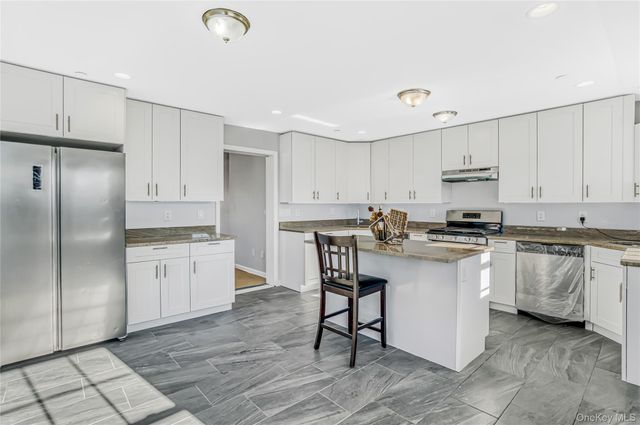 911 Hicksville Road, Far Rockaway, NY 11691