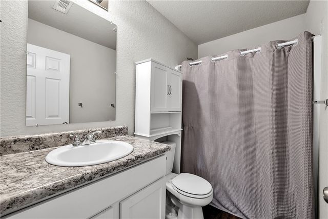 1170 S Kingfisher Lane, Fayetteville, AR 72701