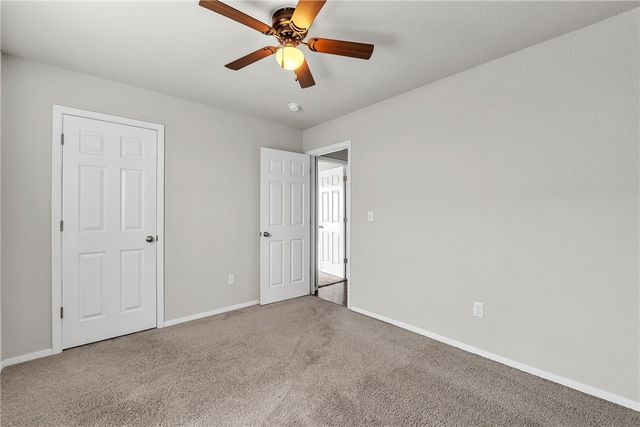 1170 S Kingfisher Lane, Fayetteville, AR 72701