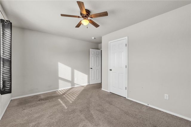 1170 S Kingfisher Lane, Fayetteville, AR 72701