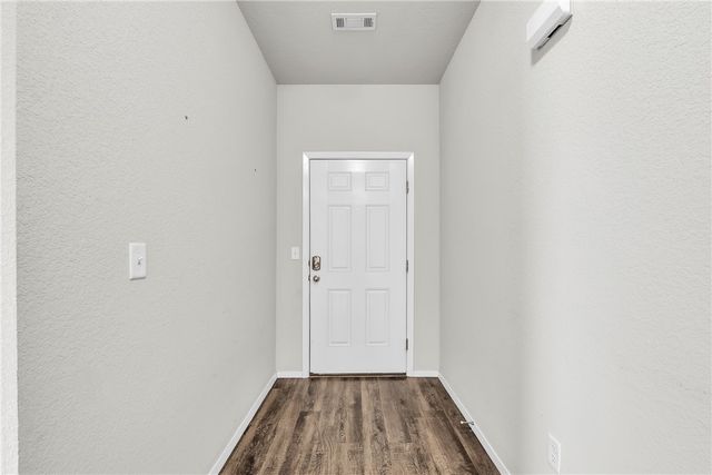 1170 S Kingfisher Lane, Fayetteville, AR 72701