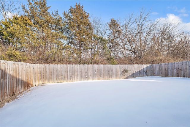 1170 S Kingfisher Lane, Fayetteville, AR 72701