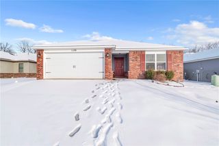 1170 S Kingfisher Lane, Fayetteville, AR 72701