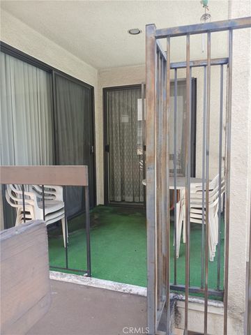 1305 N Columbus, Glendale, CA 91202