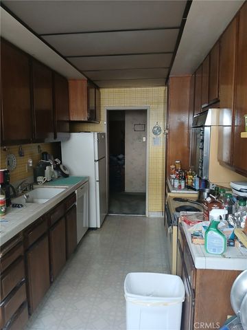 1305 N Columbus, Glendale, CA 91202