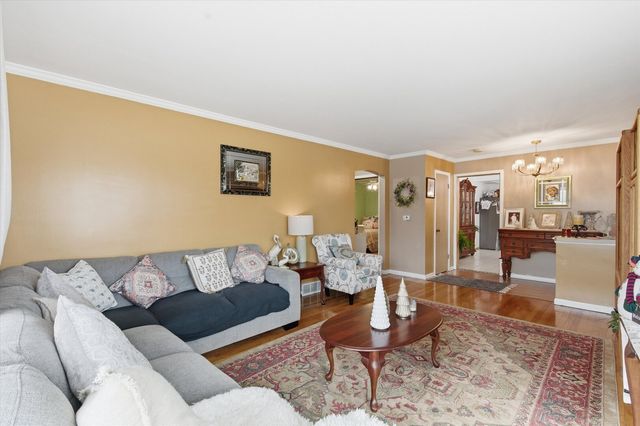 4724 N Ozark Avenue, Norridge, IL 60706