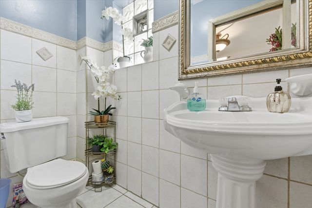 4724 N Ozark Avenue, Norridge, IL 60706