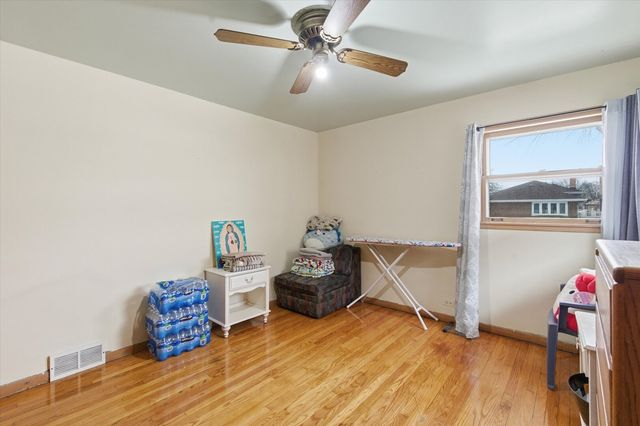 4724 N Ozark Avenue, Norridge, IL 60706