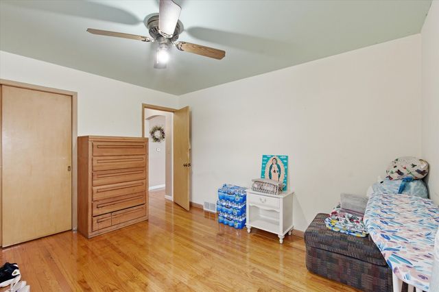 4724 N Ozark Avenue, Norridge, IL 60706