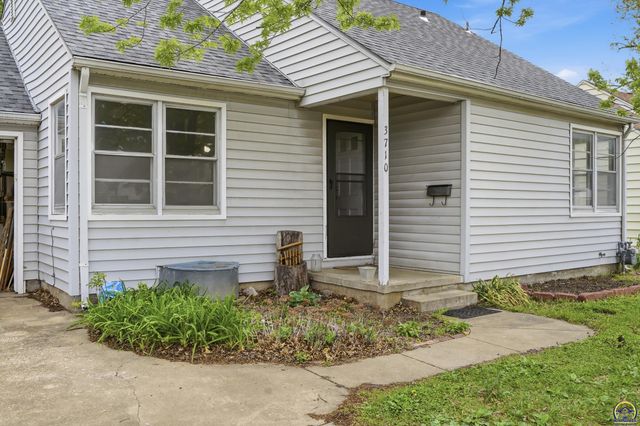 3710 SW 12th ST, Topeka, KS 66604