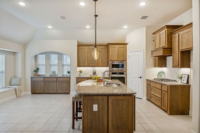 504 Lowland Lane, Waxahachie, TX 75165