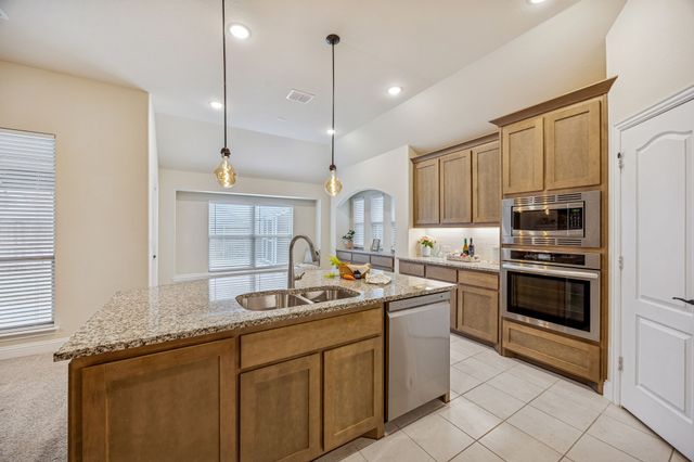 504 Lowland Lane, Waxahachie, TX 75165