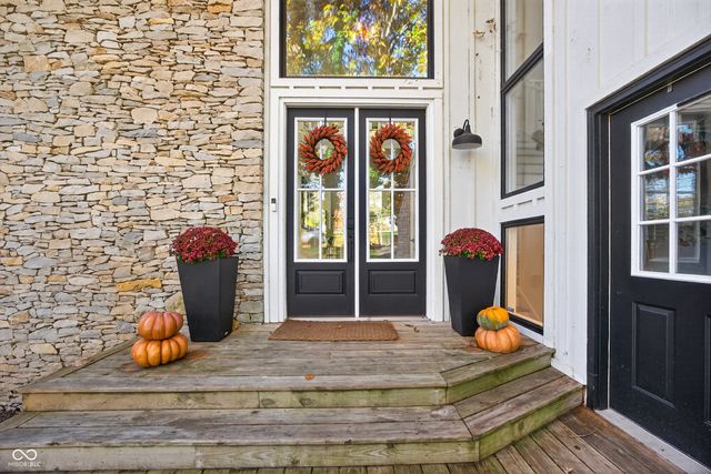 9428 S Harbour Pointe Drive, Bloomington, IN 47401