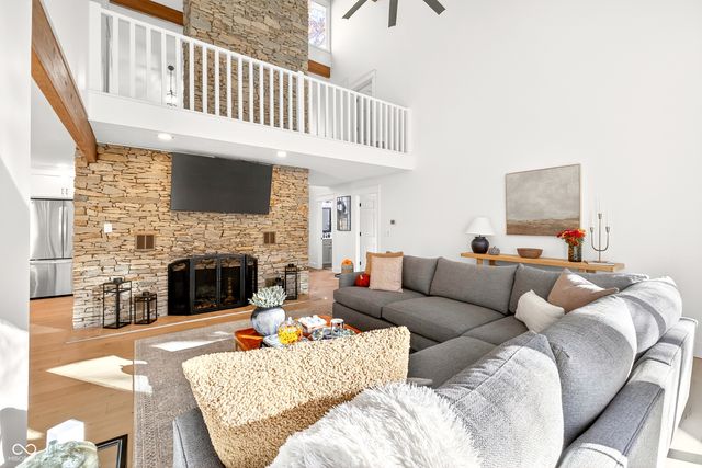 9428 S Harbour Pointe Drive, Bloomington, IN 47401