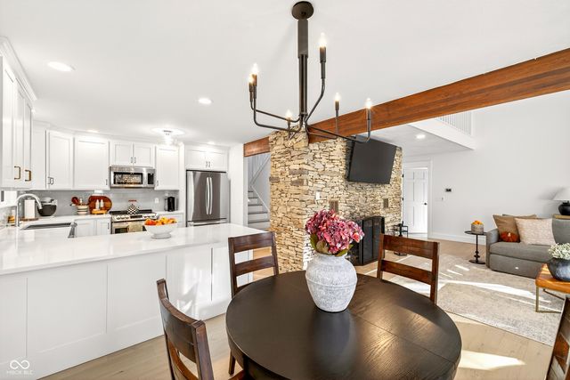 9428 S Harbour Pointe Drive, Bloomington, IN 47401