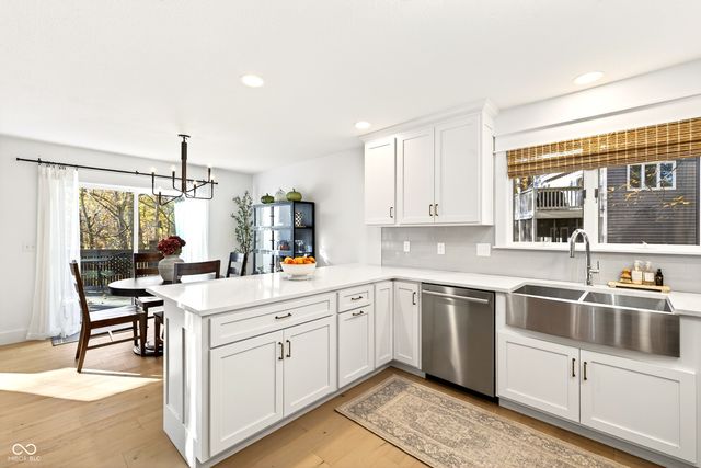 9428 S Harbour Pointe Drive, Bloomington, IN 47401