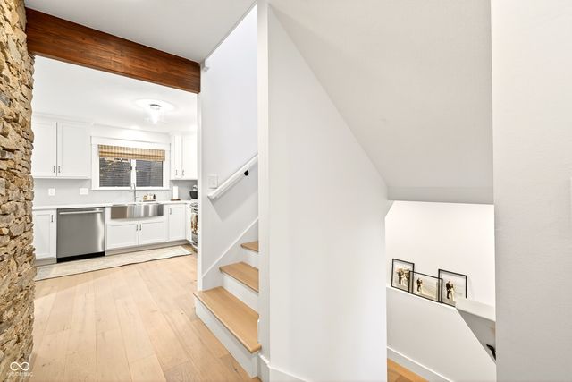 9428 S Harbour Pointe Drive, Bloomington, IN 47401