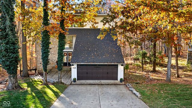 9428 S Harbour Pointe Drive, Bloomington, IN 47401