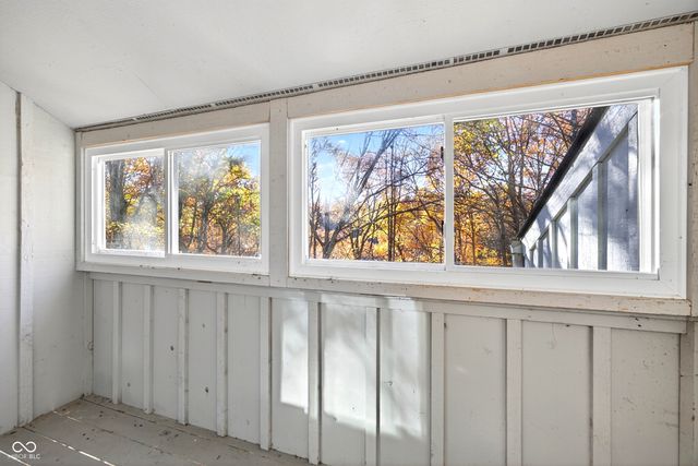 9428 S Harbour Pointe Drive, Bloomington, IN 47401