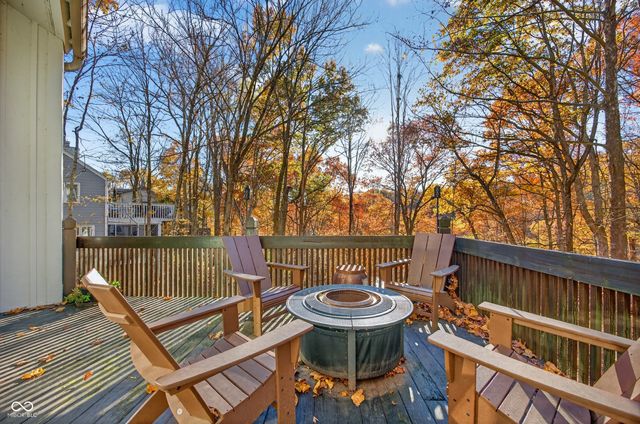 9428 S Harbour Pointe Drive, Bloomington, IN 47401
