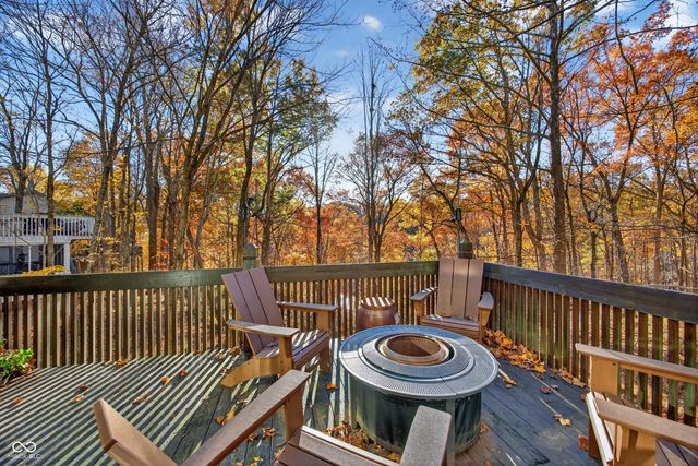 9428 S Harbour Pointe Drive, Bloomington, IN 47401