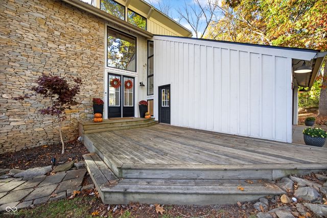 9428 S Harbour Pointe Drive, Bloomington, IN 47401