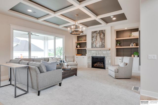 12365 Slayton Street, Papillion, NE 68046