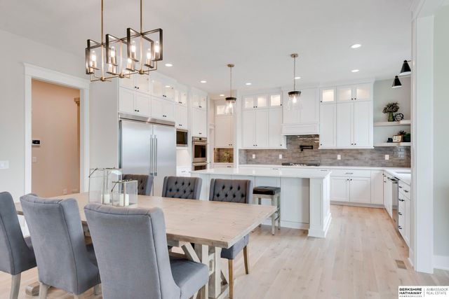 12365 Slayton Street, Papillion, NE 68046