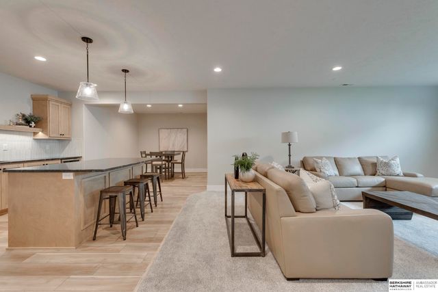 12365 Slayton Street, Papillion, NE 68046