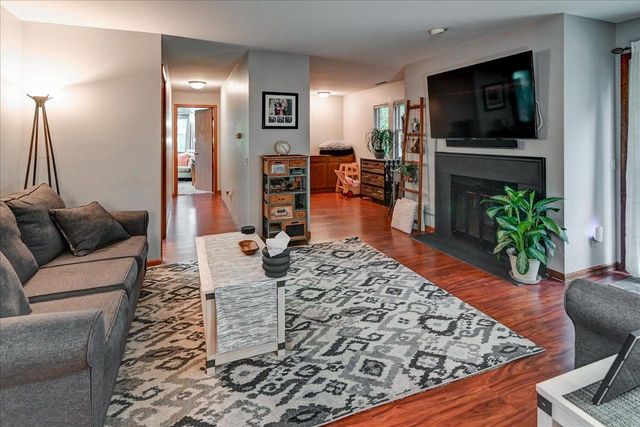 7813 Tree Lane, Madison, WI 53717