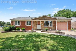 39111 Theresa Court, Sterling Heights, MI 48313