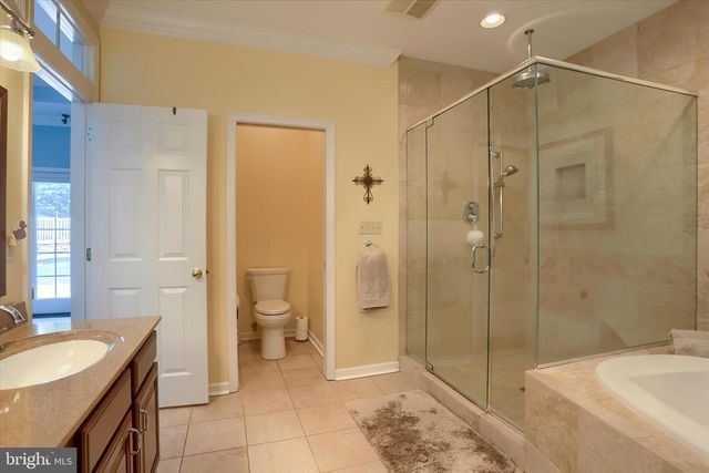 10 STOUDT RD, Hummelstown, PA 17036
