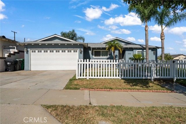1410 Avenida Del, Corona, CA 92882