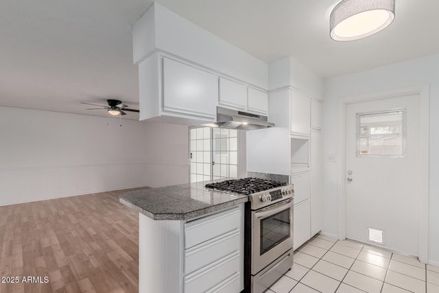 919 W PARKWAY Boulevard, Tempe, AZ 85281