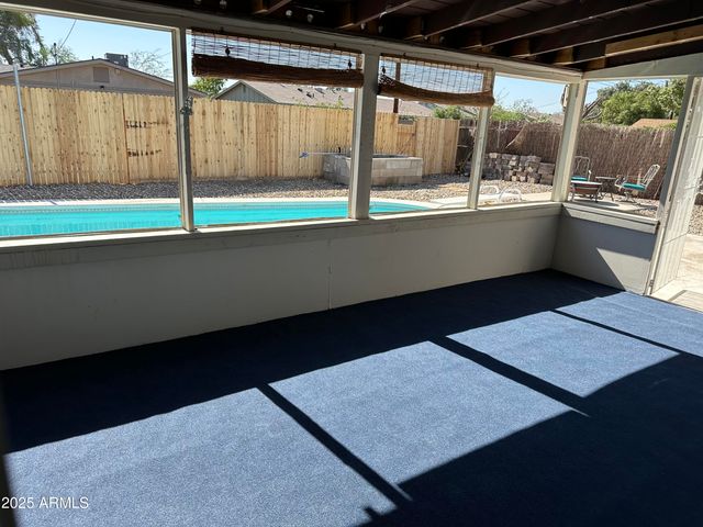 919 W PARKWAY Boulevard, Tempe, AZ 85281