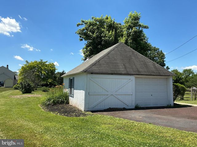 490 SMOKEPIPE RD, Souderton, PA 18964