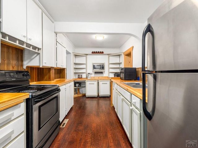 2910 8th Ave, Pueblo, CO 81008