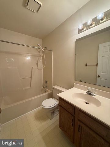 7110 SHARON RD, Fredericksburg, VA 22407