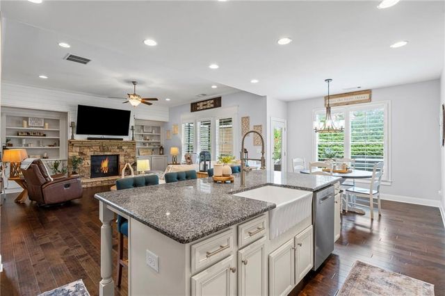 6755 Trail Side Drive, Flowery Branch, GA 30542