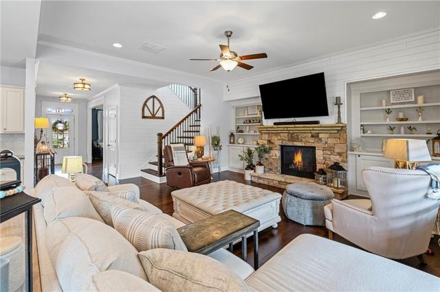 6755 Trail Side Drive, Flowery Branch, GA 30542