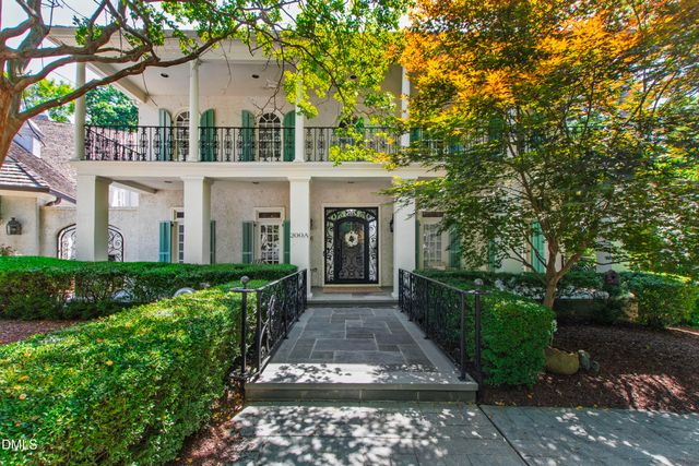 200 Edinburgh Drive A, Cary, NC 27511