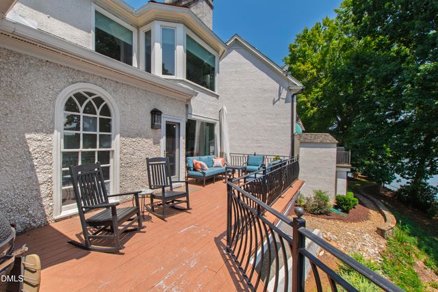 200 Edinburgh Drive A, Cary, NC 27511